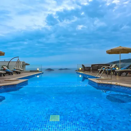 Charming 4-bedroom With Ac In Beautiful Antalya Villa *
