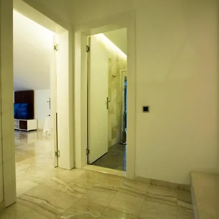 Charming 4-bedroom With Ac In Beautiful Antalya *