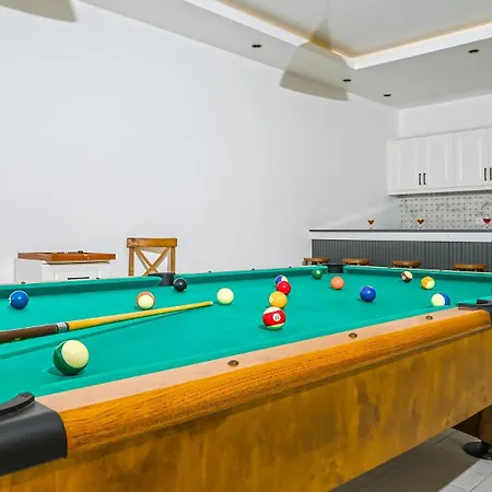 Charming 4-bedroom With Ac In Beautiful Antalya Villa Kaş